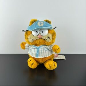 Garfield Plush Stuffed Animal Dakin 1981 Blue Baseball G Hat Shirt Heart 10”